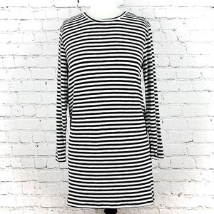 OLD NAVY ~ Black/White Stripe Relaxed Tunic Tee